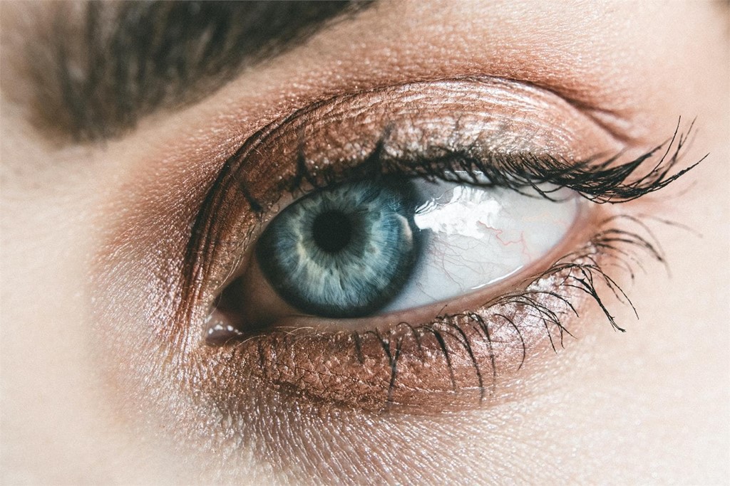 Contorno de ojos: consejos útiles y tratamientos estéticos para una imagen perfecta