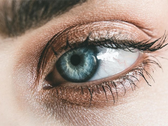 Contorno de ojos: consejos útiles y tratamientos estéticos para una imagen perfecta